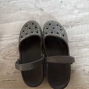 Woman’s Crocs Mary Jane Step In Sandal Round Toe Leopard Print 11 W